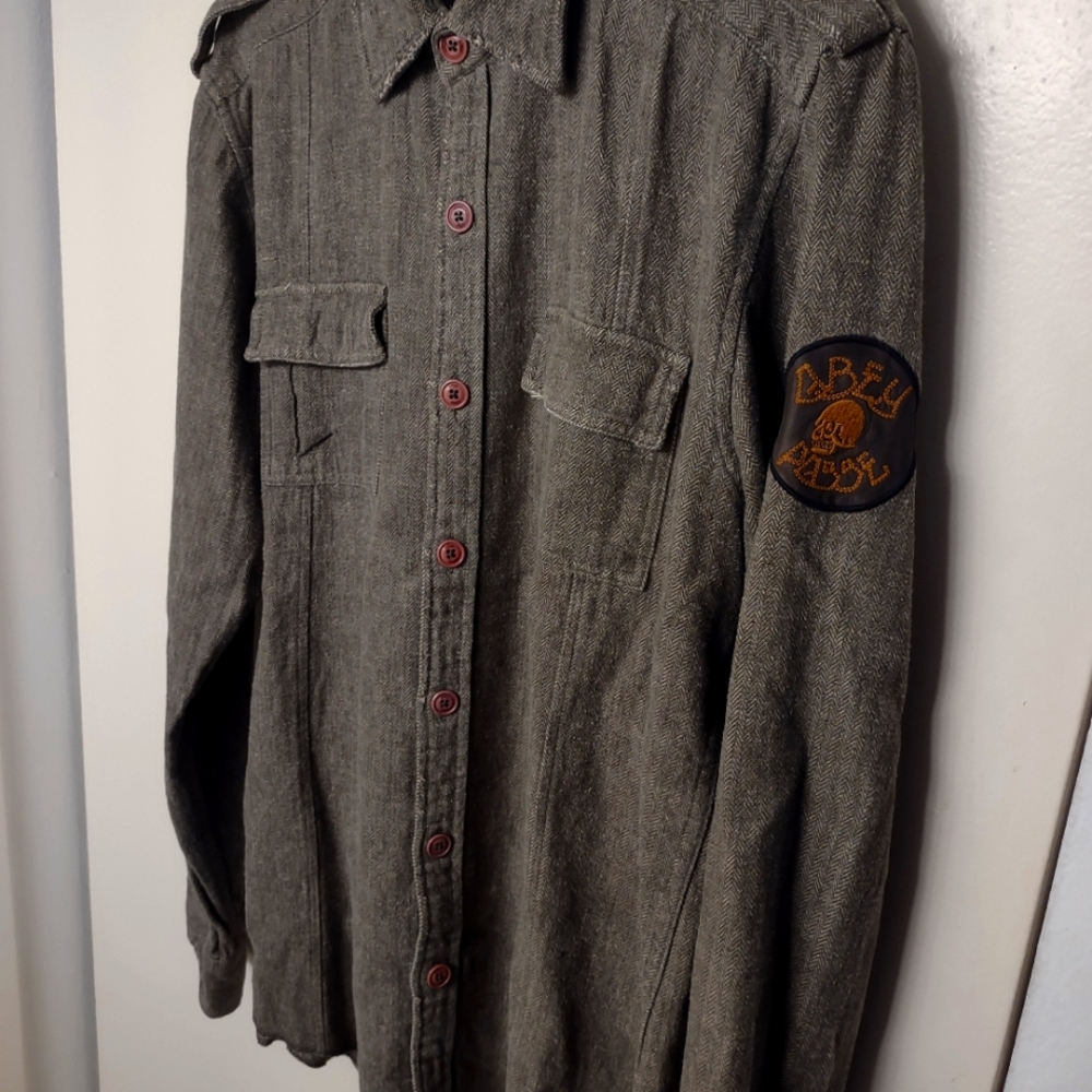 Obey field/chore shirt